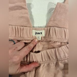 Pact pink medium (fits slim) sweatpants